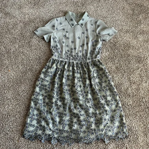 Reiss Dress Sage Green Collar Blue Floral Appliques Tulle Zip Short Sleeve Sz 4 Reiss Dress Sage Green Collar Blue Floral Appliques Tulle Zip Short Sleeve Sz 4